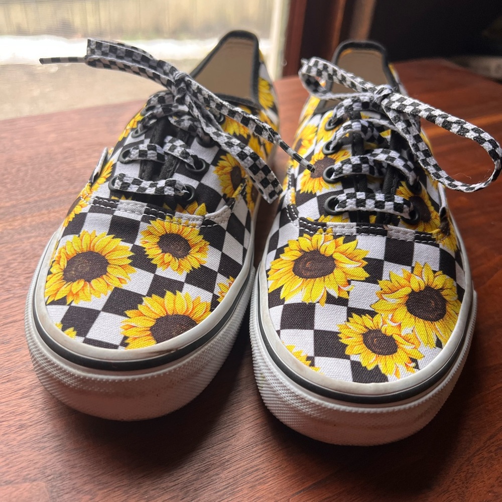 Vans Authentic Custom Sunflowers Womens Size 7.5
